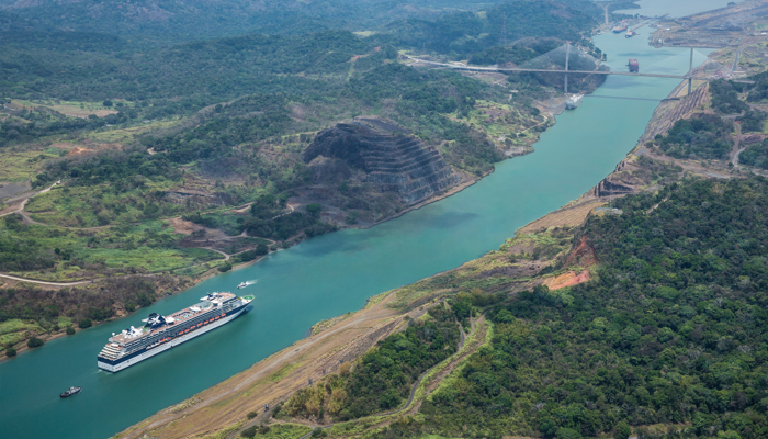 Canal do Panamá, Celebrity Cruises