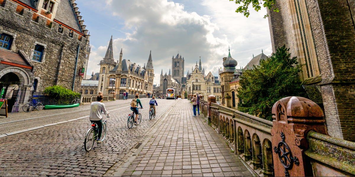 Odyssey of the Seas vs. Celebrity Constellation – escolha seu navio ideal para explorar a Europa